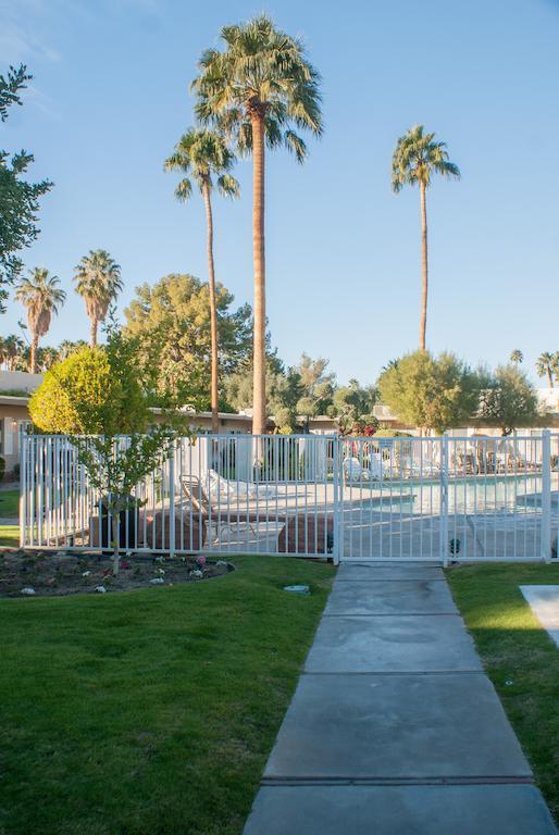 Tuscany Manor Palm Springs Extérieur photo