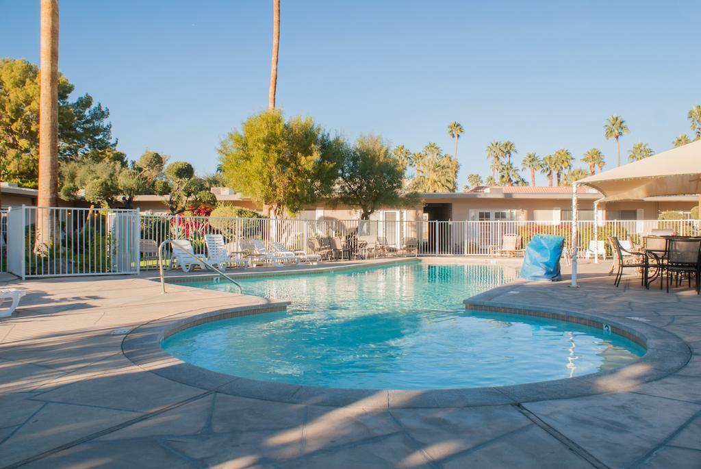 Tuscany Manor Palm Springs Extérieur photo