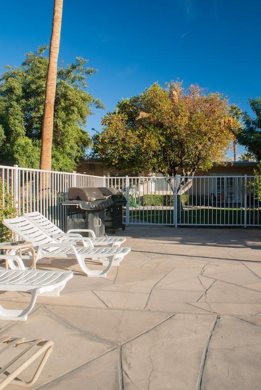 Tuscany Manor Palm Springs Extérieur photo