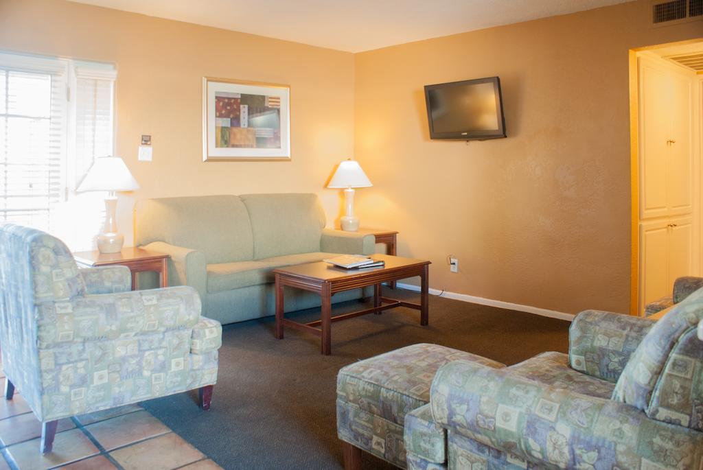 Tuscany Manor Palm Springs Extérieur photo