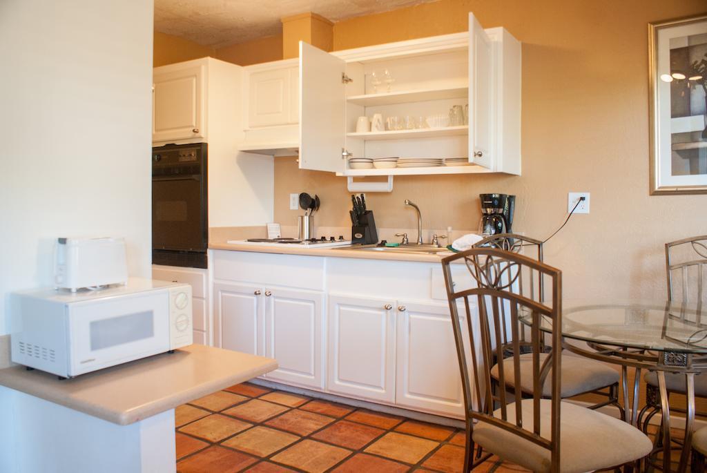 Tuscany Manor Palm Springs Extérieur photo