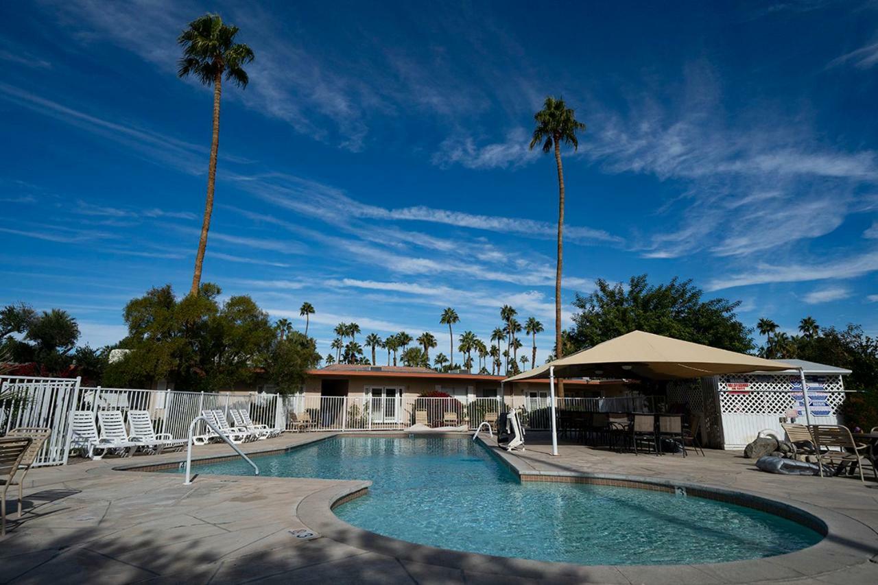 Tuscany Manor Palm Springs Extérieur photo
